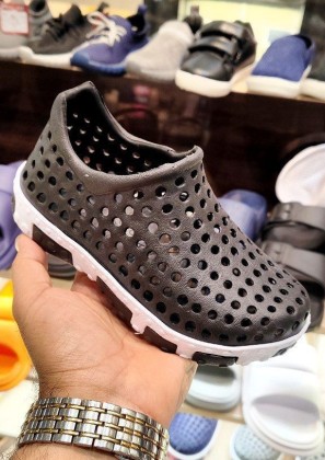 کفش اسپرت نسیم